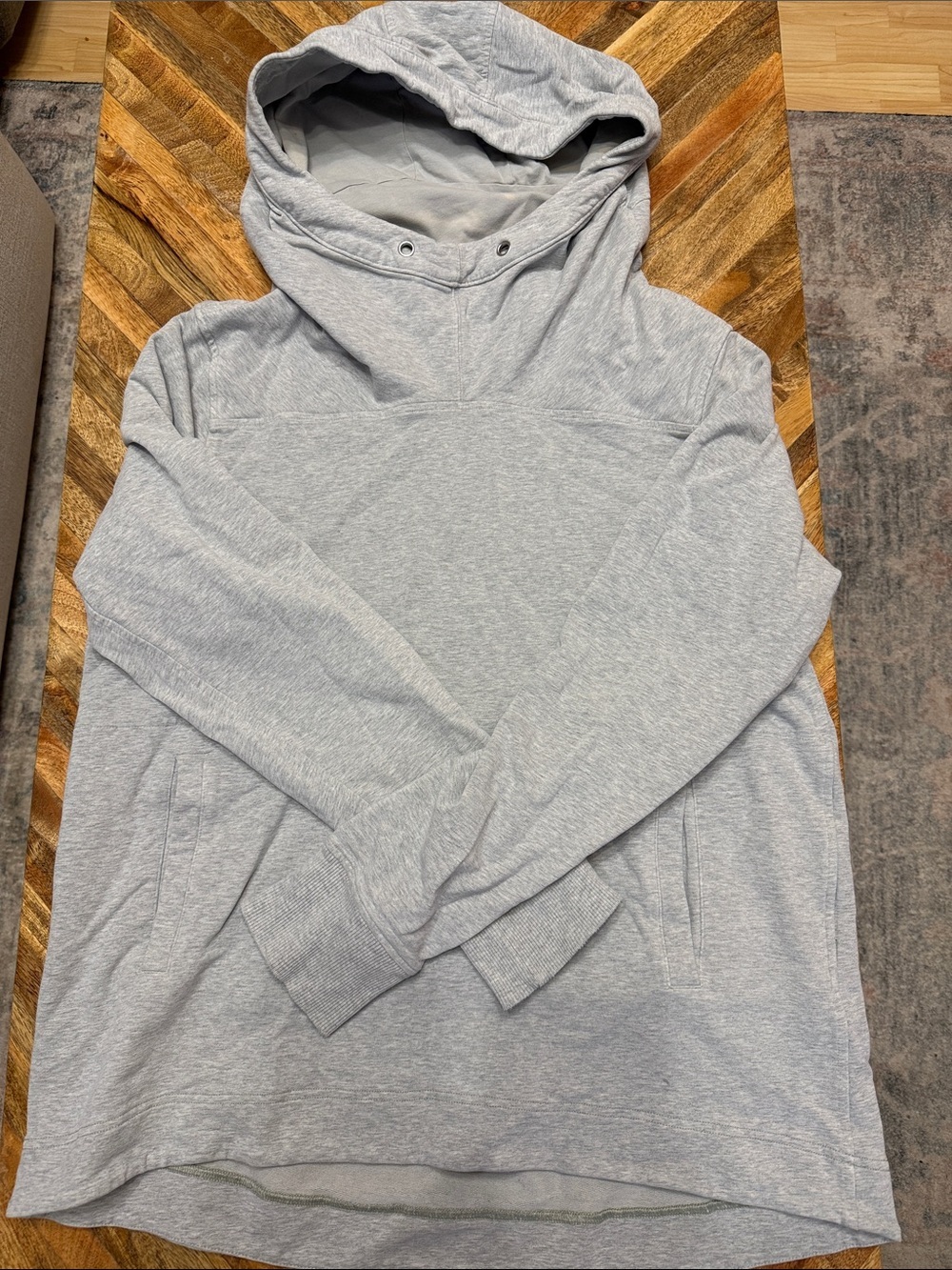 lululemon athletica Light Gray Pullover Hoodie Men’s Size M